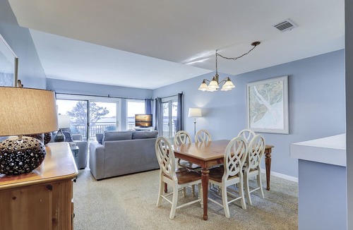 South Beach Condo | 1874 Beachside Tennis- Calibogue Sound views from every room.
