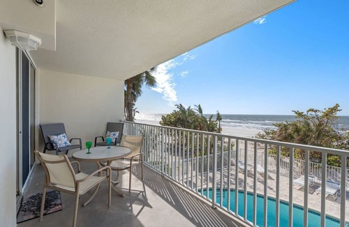 Indian Rocks Beach Condo | Beachfront w/Gulf View! Free Activities Included! Private Balcony, Pool ~ 104 Hamilton House