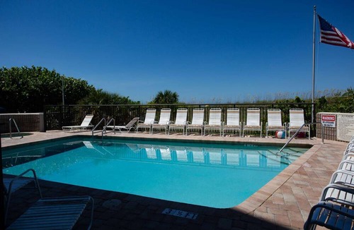 St. Pete Beach Condo | Directly on the Beach. Walk to Shops, Dining & Activities. Heated Pool & Hot Tub. St Pete Beach!