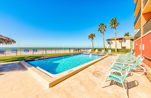 North Redington Beach Condo | Emerald Isle 401 Beautiful Updates! Beach Front|Amazing view from Balcony!