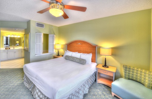Seabreeze Historic District Condo | 2/2 Deluxe Ocean walk