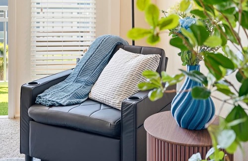 Courier City - Oscawana Apartment | Bright 2BR/2BA Tampa Haven: Productivity & Relaxation
