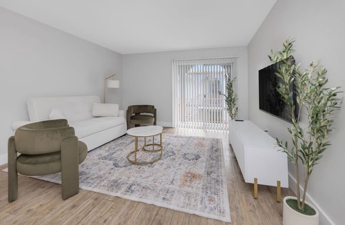 Beach Park Apartment | Cozy Urban Escape on Kennedy