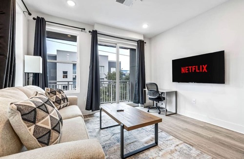 Channel District Apartment | The Perfect 2BD in Channelside District!