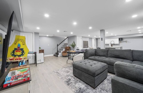 Union Apartment | Union Oasis: Hot Tub, Grill, Gym, Games, Massage chair, EWR 10min, NYC 30 min
