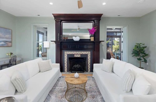 Admiral Estates Condo | NEW Beachfront, Stocked, Sleeps 6
