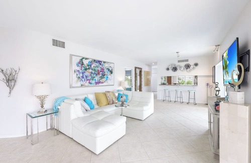 Park Shore Condo | Amazing view of Venetian Village and the bay! Elegant 2 BR/2 bath unit!