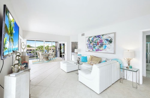 Park Shore Condo | Amazing view of Venetian Village and the bay! Elegant 2 BR/2 bath unit!