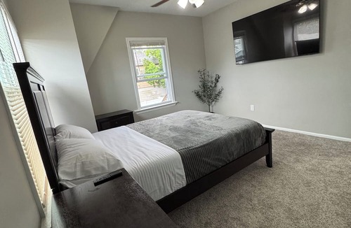 Ortley Beach Apartment | Beautiful 3 Bedroom, 1 Bath, 2nd Floor, 2 blocks from Ocean Gate Beach