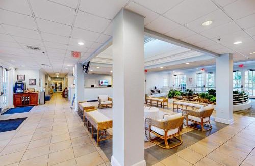 Bahama Bay House | 2nd-floor condo with pool & hot tub view lanai & splash pad- 10 miles to Disney