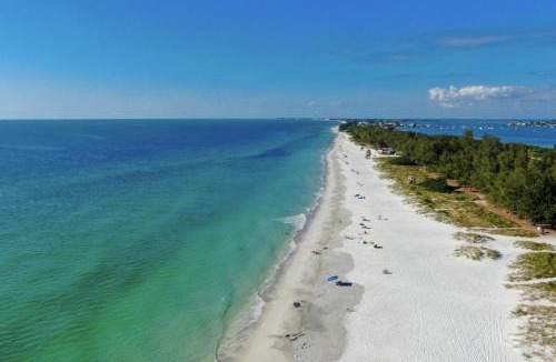 Sabal Harbour House | Sunny Getaway Near Anna Maria, IMG & LWR, Benderson Park