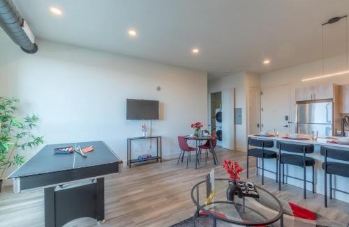 East Orange Apartment | Stylish Apt FREE Parking Near NYC & Airport