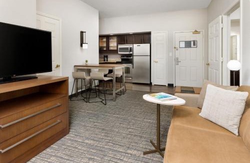 Villages of Palm Beach Lakes Hotel | Residence Inn by Marriott West Palm Beach