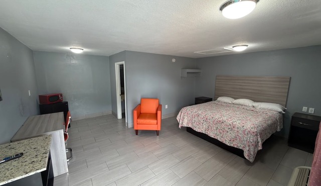 Apollo Inn
