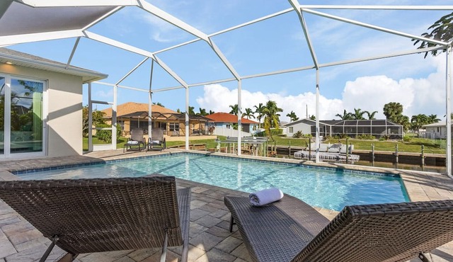 Cape Coral 962 - Three Bedroom Villa, Sleeps 8