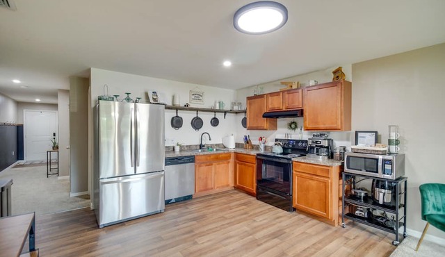 Single-Story Fort Myers Home Near Canal + Trails!