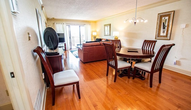 Lake & Golf Views in Saddlebrook Resort. 2 bed/2bath