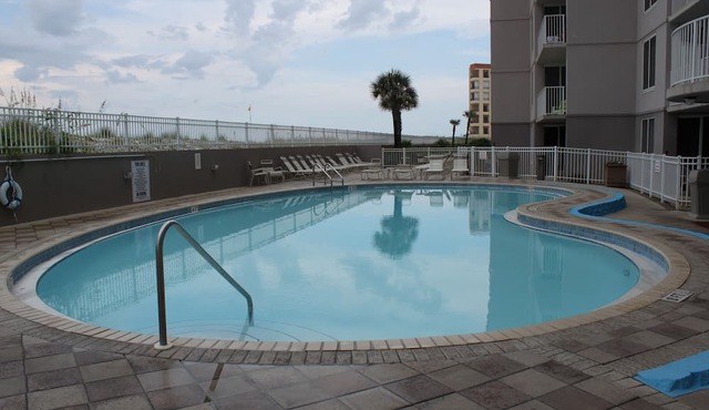 Gulf Front Island Princess 201 with Beach Service, Soft Beds and Recliners!