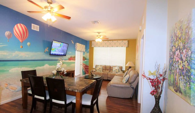 Dream Disney Family Vacation, Best Resort, 2 Miles To Disney, Space For 8