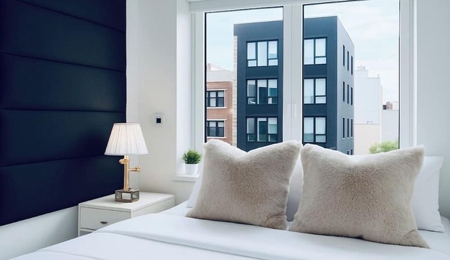 Spacious 4-bedroom apartment in Manhattan with Doorman