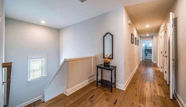Ocean City Luxury 5BR/4.5BA Condo-Top-Floor w/Elevator, 1.5 Blocks to Beach