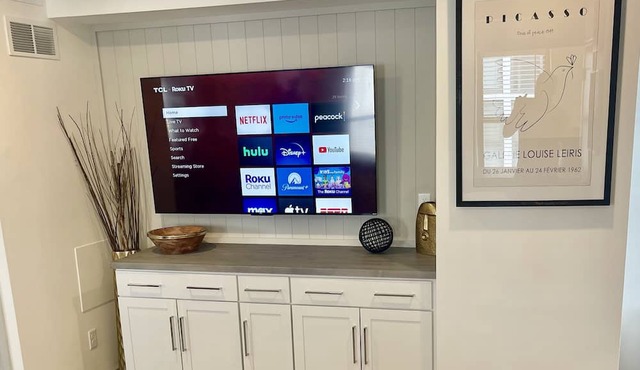 Modern Fully Renovated Suite in Downtown Trenton