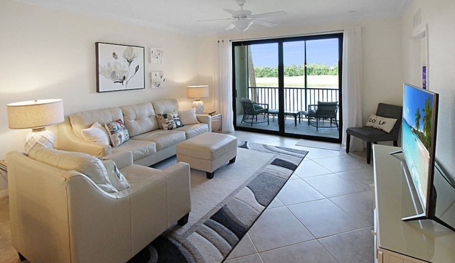 Waterfront Lakewood National condo overlooking the 11th green - Golfers Grove