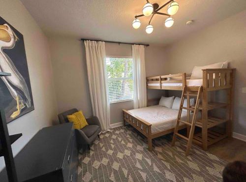 Endless Summer Villa 3BR 2BA Heated Pool & Canal