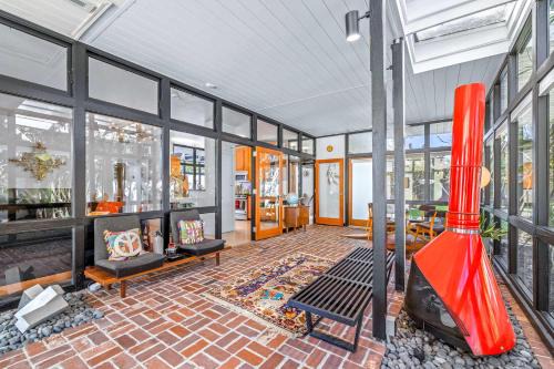 Mid Century Modern - Weekly Winter Rates