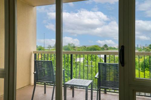 Renaissance Meadowlands Hotel