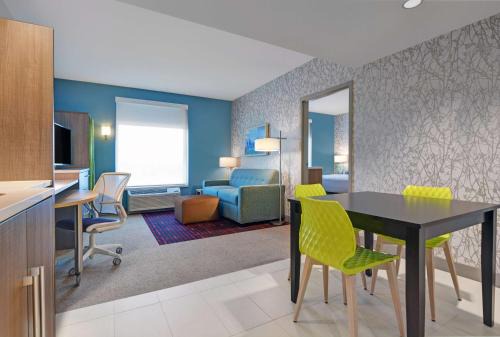 Home2 Suites By Hilton Largo, Fl